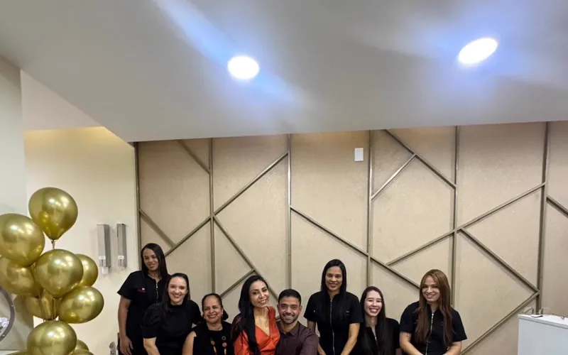 Equipe do Núcleo Dra. Stephany Farfán na recepção